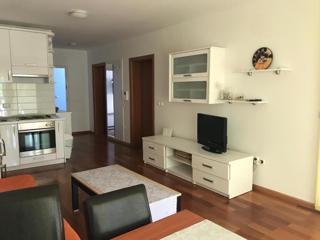 Apartment Biokovo Makarska Exterior photo